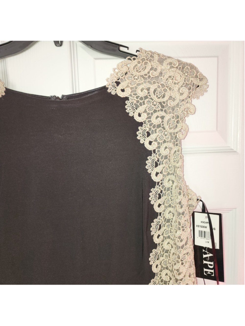 Women's Xscape Black and Beige Lace Dress - formal, size 18W - Picture 5 of 6